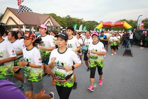 BIB: 
                            <button type="button" onclick="openModal(3530756)" class="btn btn-primary btn-sm float-right btn-popup" data-toggle="modal" data-target=".modal-high-quality">
                        <i class="fas fa-shopping-cart"></i> Add to Cart
                    </button>
                                            <button type="button" onclick="isThisMe(3530756, true)" class="btn btn-success btn-sm float-right btn-popup btn-isme hidden" data-toggle="tooltip" data-placement="bottom" title="นี่คือรูปของคุณใช่ไหม คลิกที่นี่เพื่อเอาเข้าอัลบั้ม">
                        <i class="fas fa-plus"></i> Add to album
                    </button>
                    <button type="button" onclick="isThisMe(3530756, false)" class="btn btn-warning btn-sm float-right btn-popup btn-isnotme hidden">
                        <i class="fas fa-ban"></i> Remove from album
                    </button>